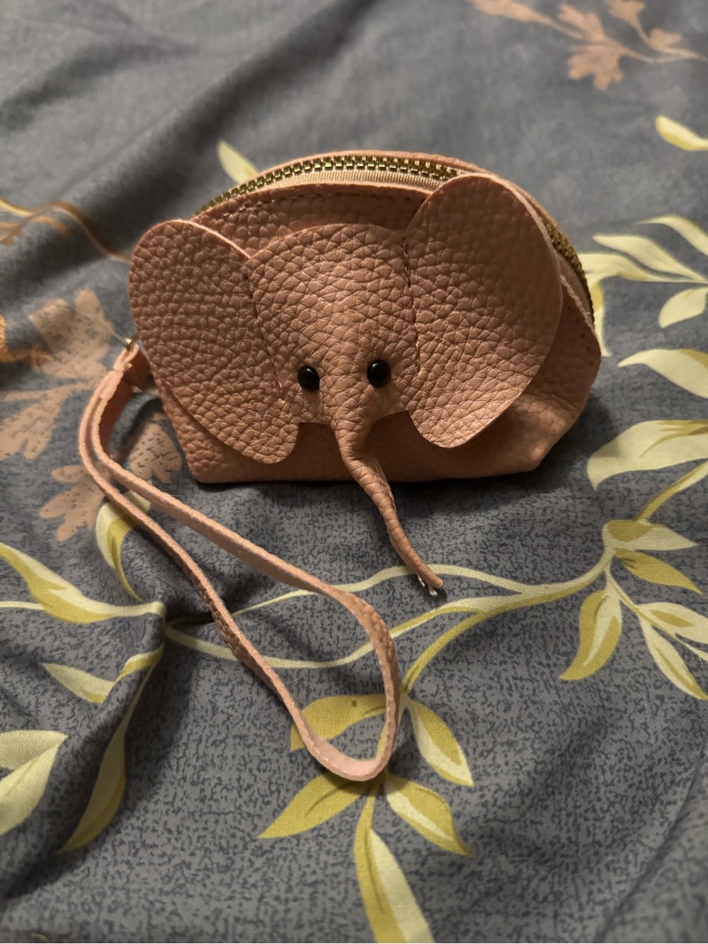 Elephant Wristlet Clutch - Blush Pink